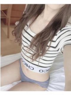 ゆりあ