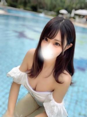 倉科るか