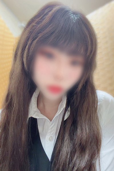 葉山ゆりな