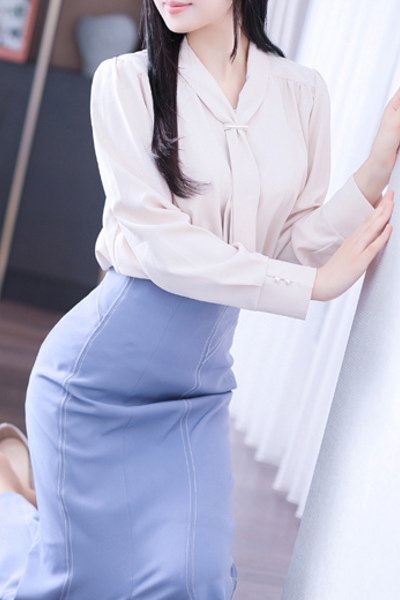 光里(ひかり)
