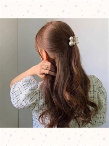 鈴村凛 (Suzumura Rin)