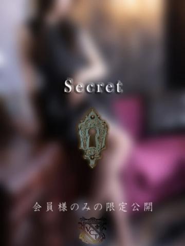 梨野　詩織