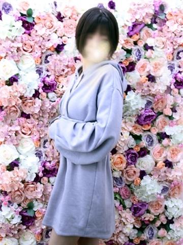 伊東なぎ