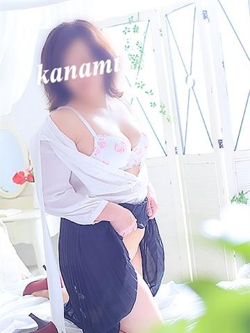 石塚佳奈美